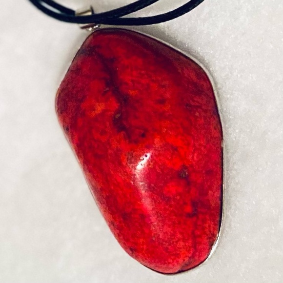 Jewelry - Vibrant Red Turquoise Gemstone Pendant Necklace